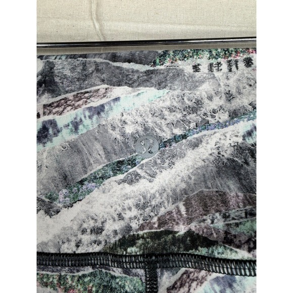 Lululemon Wunder Under High Rise Leggings size 8 Springscape Multicolor Print - Picture 3 of 7